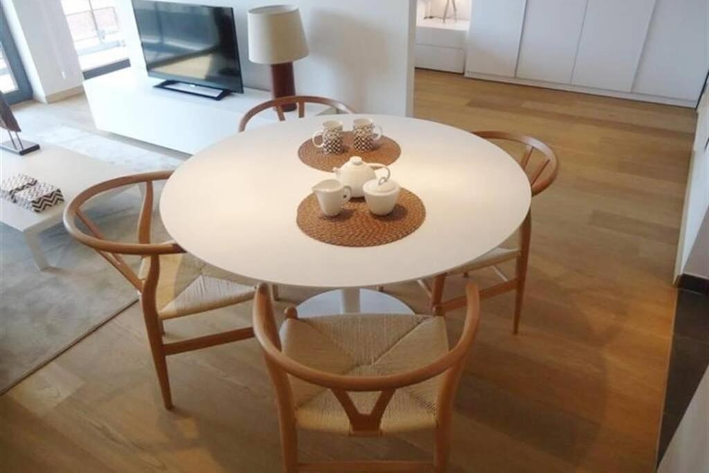 Luxury Suite Apartment Flagey/Louizalaan บรัสเซลส์ ภายนอก รูปภาพ