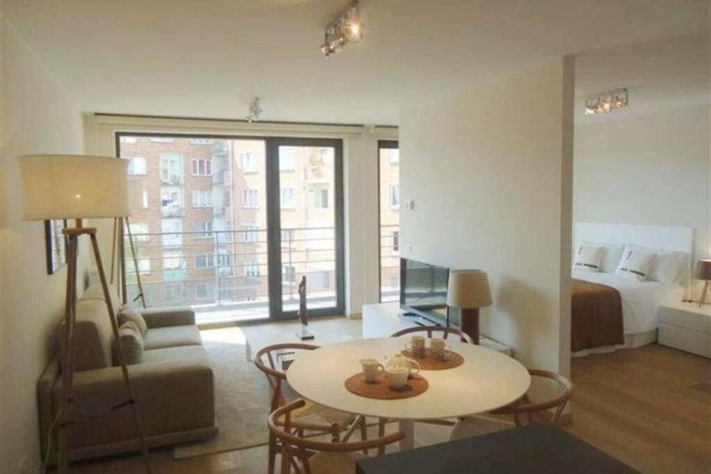 Luxury Suite Apartment Flagey/Louizalaan บรัสเซลส์ ภายนอก รูปภาพ