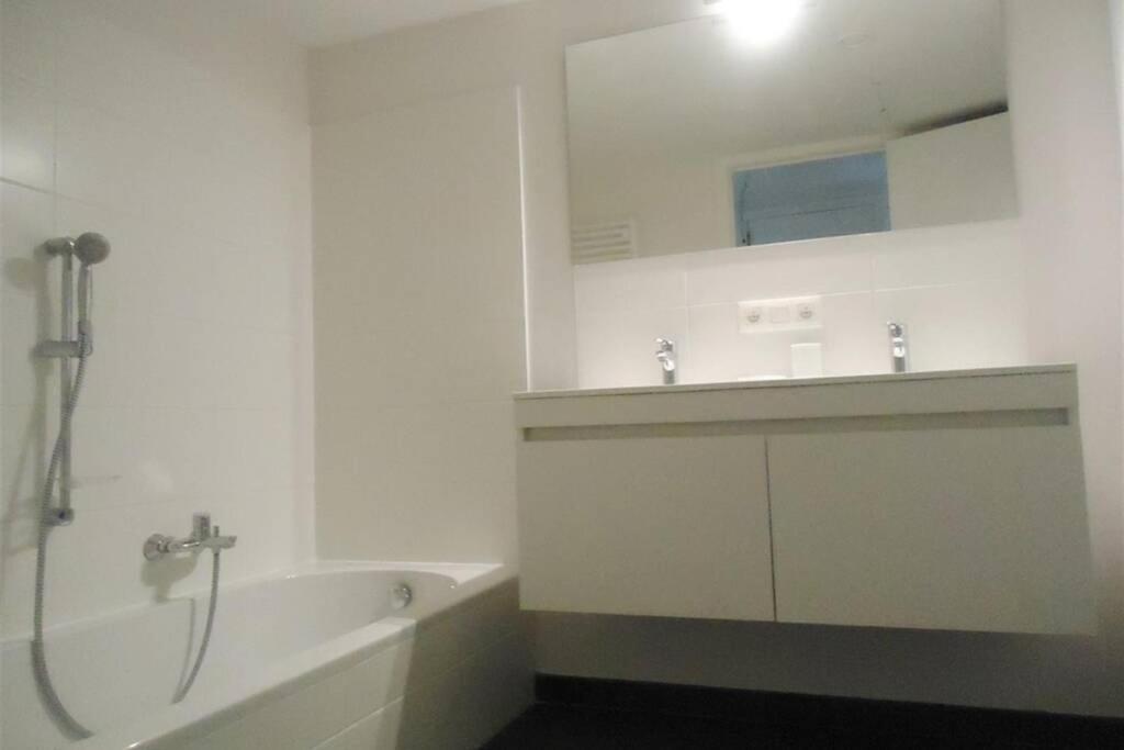Luxury Suite Apartment Flagey/Louizalaan บรัสเซลส์ ภายนอก รูปภาพ